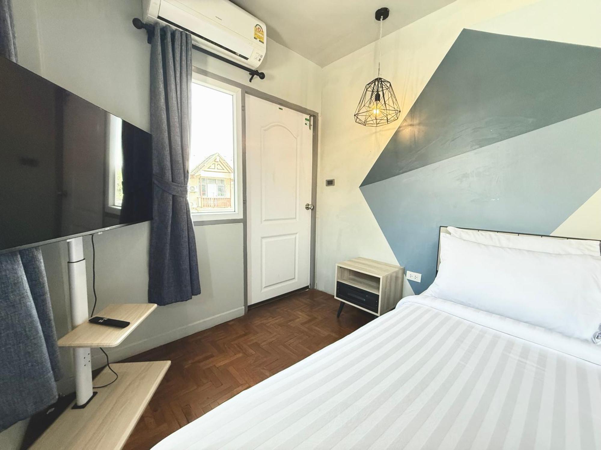 The August Hostel Čiang Mai Exteriér fotografie